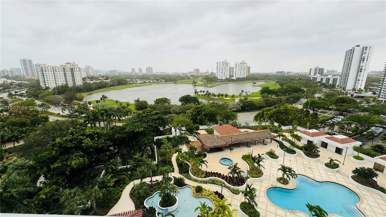 20281 E Country Club Dr 1009, Miami, Florida 33180, 2 Bedrooms Bedrooms, ,2 BathroomsBathrooms,Residential,For Sale,20281 E Country Club Dr 1009,A11502066