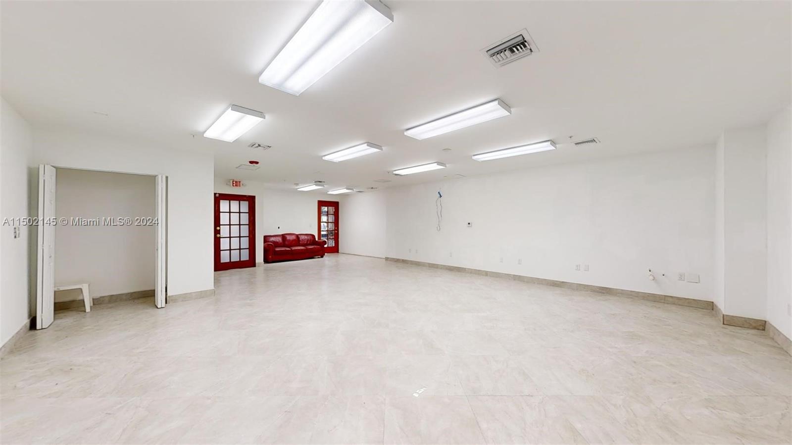 5601 Collins Ave CU-1, Miami Beach, Florida 33140, ,Commercialsale,For Sale,5601 Collins Ave CU-1,A11502145