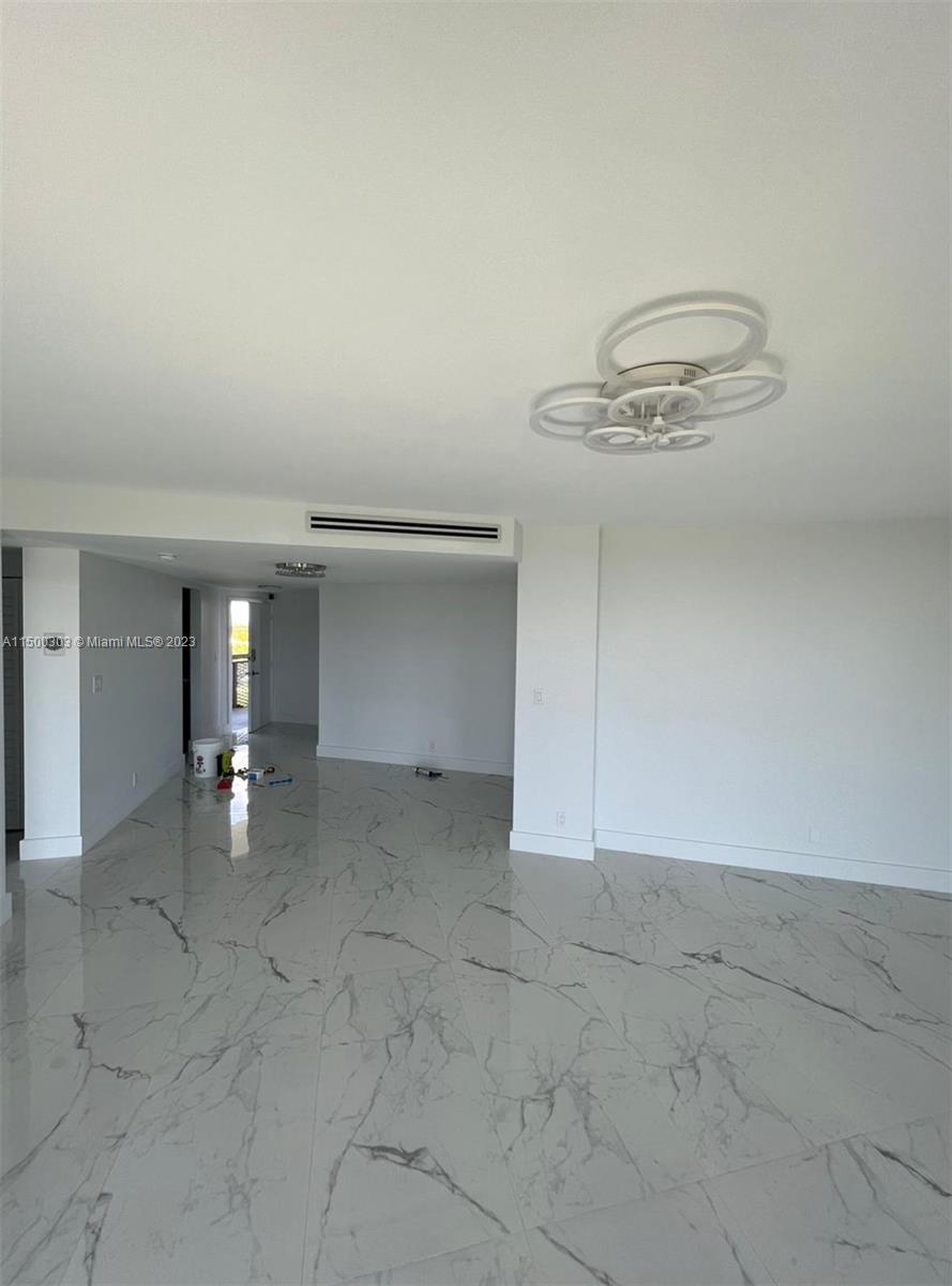 3475 N Country Club Dr 811, Aventura, Florida 33180, 2 Bedrooms Bedrooms, ,2 BathroomsBathrooms,Residentiallease,For Rent,3475 N Country Club Dr 811,A11500303