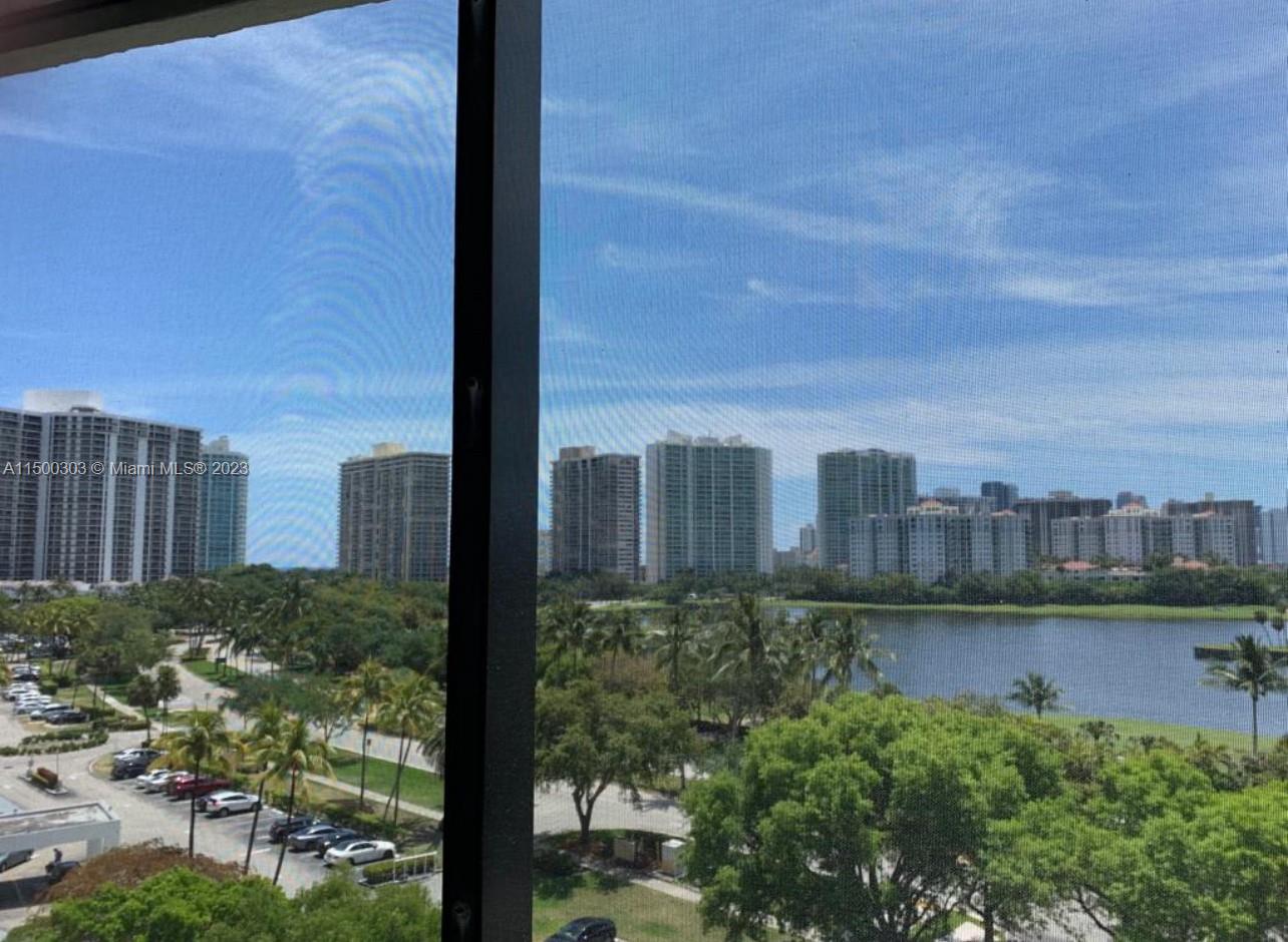 3475 N Country Club Dr 811, Aventura, Florida 33180, 2 Bedrooms Bedrooms, ,2 BathroomsBathrooms,Residentiallease,For Rent,3475 N Country Club Dr 811,A11500303