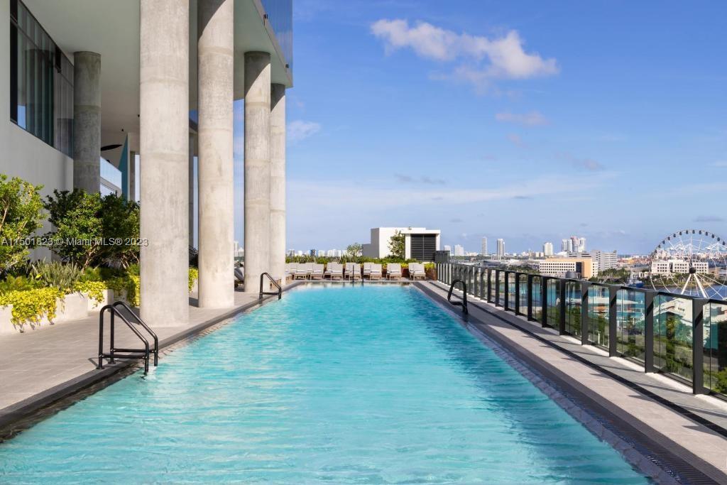398 NE 5th St 2804, Miami, Florida 33132, 1 Bedroom Bedrooms, ,1 BathroomBathrooms,Residential,For Sale,398 NE 5th St 2804,A11501823