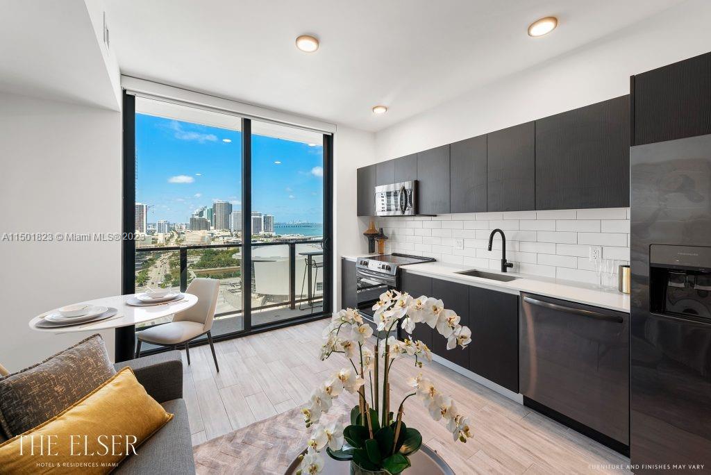398 NE 5th St 2804, Miami, Florida 33132, 1 Bedroom Bedrooms, ,1 BathroomBathrooms,Residential,For Sale,398 NE 5th St 2804,A11501823