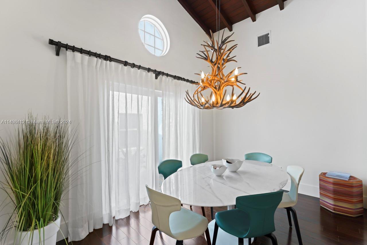 729 Espanola Way, Miami Beach, Florida 33139, 4 Bedrooms Bedrooms, ,4 BathroomsBathrooms,Residential,For Sale,729 Espanola Way,A11498412