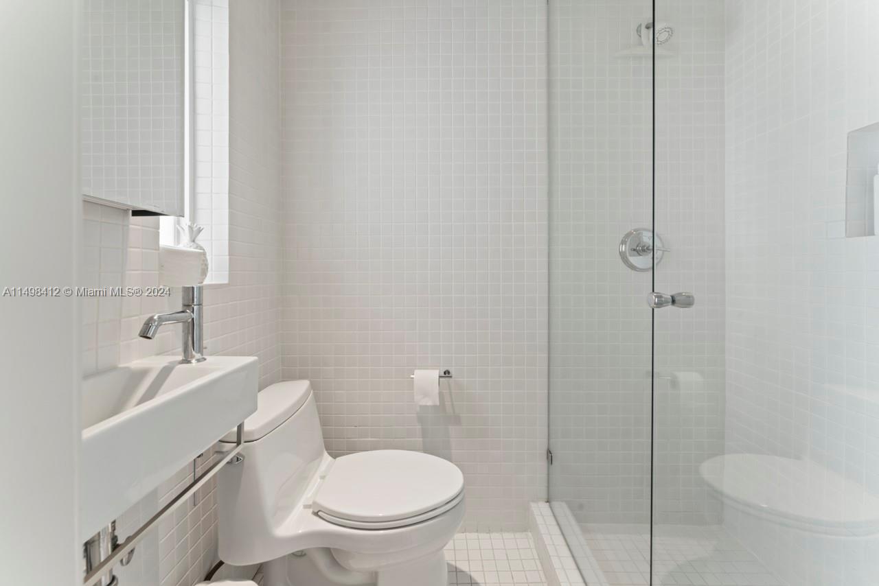 729 Espanola Way, Miami Beach, Florida 33139, 4 Bedrooms Bedrooms, ,4 BathroomsBathrooms,Residential,For Sale,729 Espanola Way,A11498412