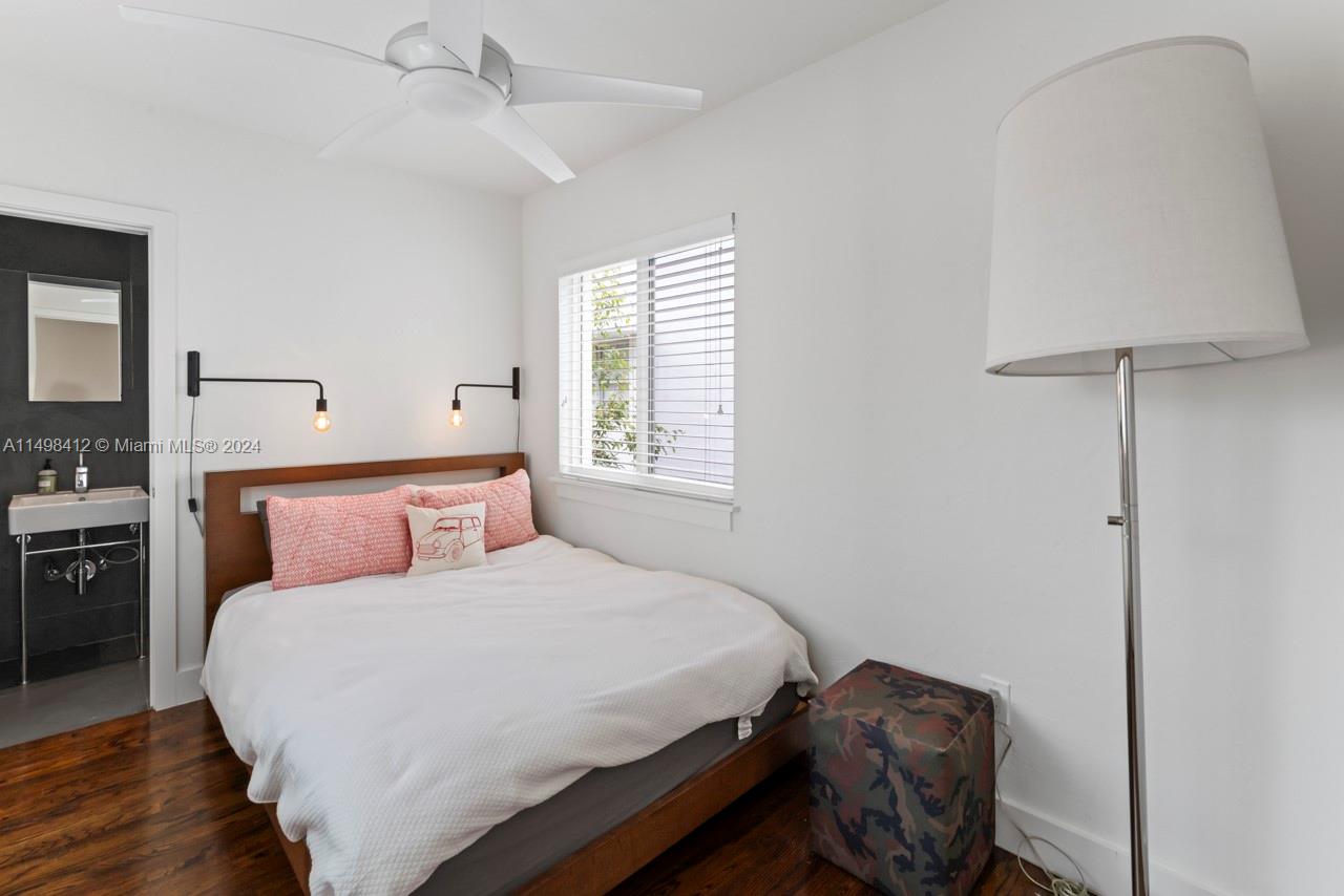 729 Espanola Way, Miami Beach, Florida 33139, 4 Bedrooms Bedrooms, ,4 BathroomsBathrooms,Residential,For Sale,729 Espanola Way,A11498412