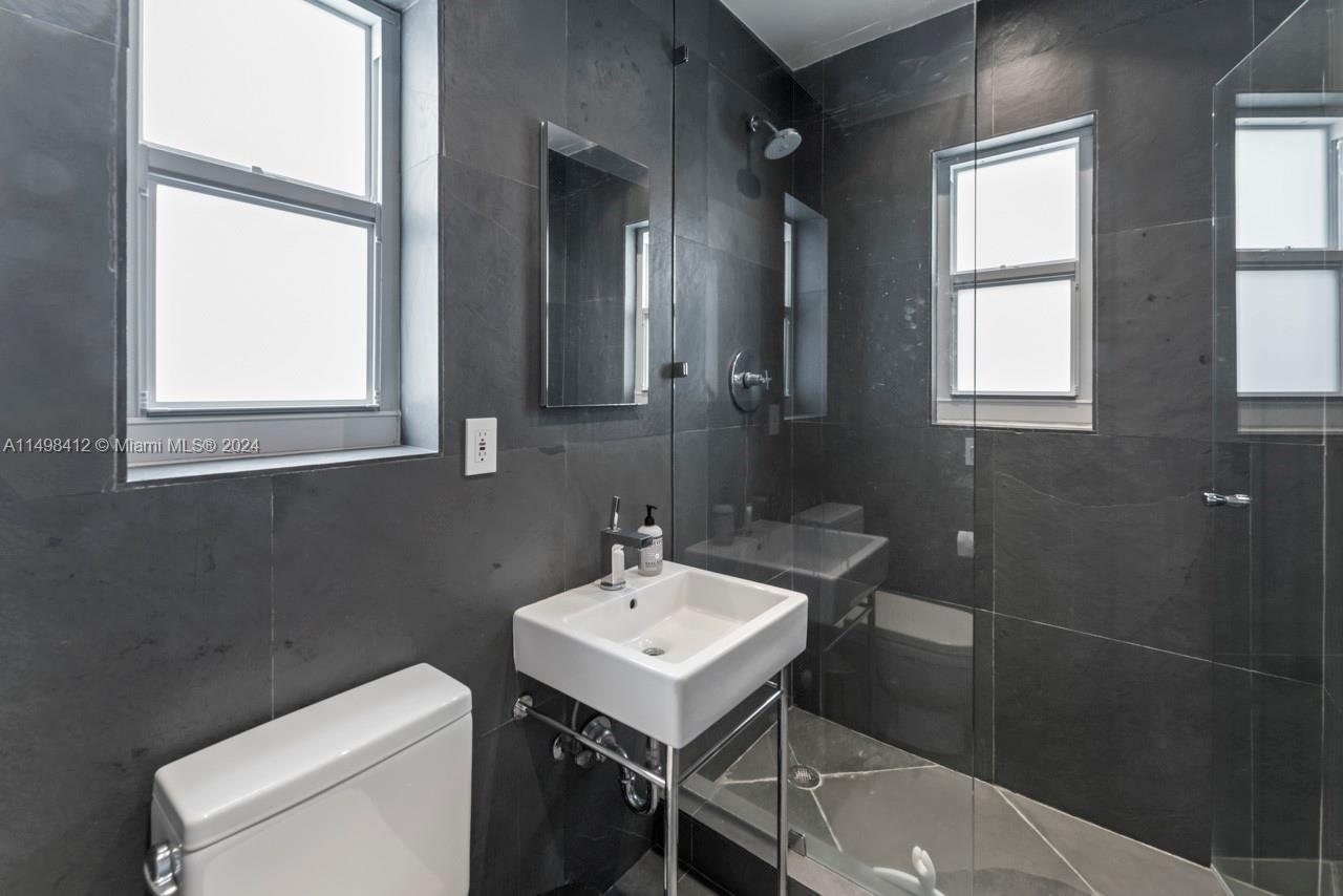 729 Espanola Way, Miami Beach, Florida 33139, 4 Bedrooms Bedrooms, ,4 BathroomsBathrooms,Residential,For Sale,729 Espanola Way,A11498412