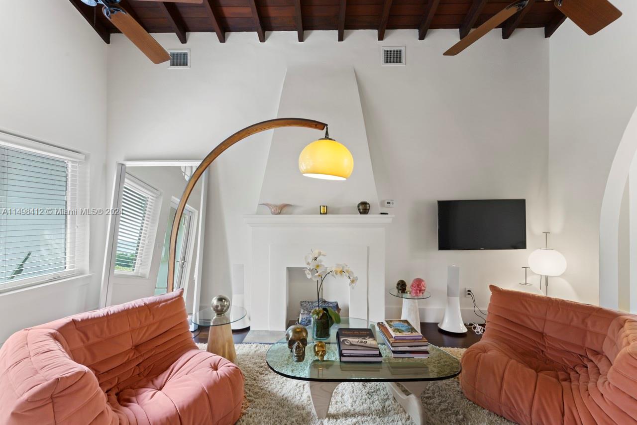 729 Espanola Way, Miami Beach, Florida 33139, 4 Bedrooms Bedrooms, ,4 BathroomsBathrooms,Residential,For Sale,729 Espanola Way,A11498412