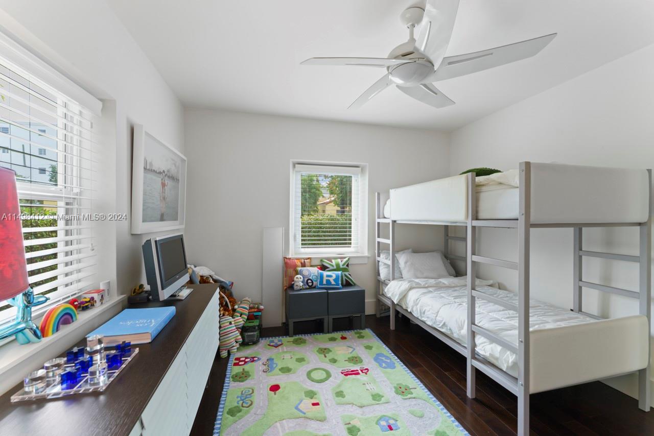 729 Espanola Way, Miami Beach, Florida 33139, 4 Bedrooms Bedrooms, ,4 BathroomsBathrooms,Residential,For Sale,729 Espanola Way,A11498412