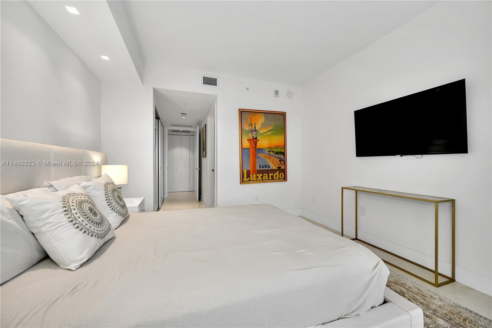 488 NE 18th St 3512, Miami, Florida 33132, 3 Bedrooms Bedrooms, ,4 BathroomsBathrooms,Residential,For Sale,488 NE 18th St 3512,A11489323