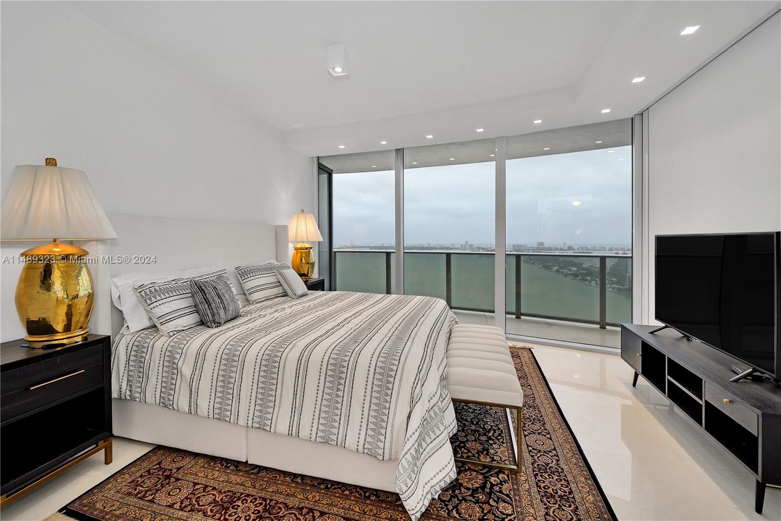 488 NE 18th St 3512, Miami, Florida 33132, 3 Bedrooms Bedrooms, ,4 BathroomsBathrooms,Residential,For Sale,488 NE 18th St 3512,A11489323