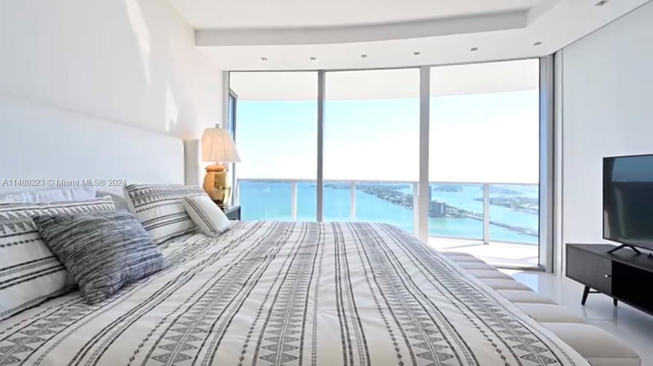 488 NE 18th St 3512, Miami, Florida 33132, 3 Bedrooms Bedrooms, ,4 BathroomsBathrooms,Residential,For Sale,488 NE 18th St 3512,A11489323