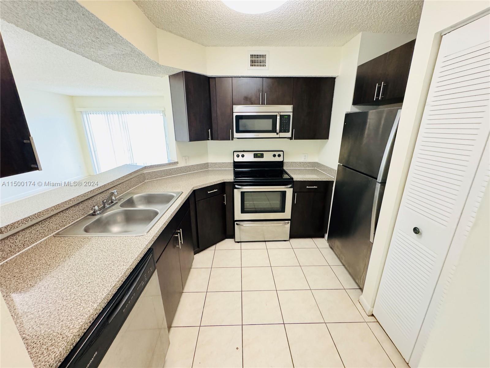 3473 44th St, Oakland Park, FL, 33309 United States, 1 Bedroom Bedrooms, ,1 BathroomBathrooms,Residential,For Sale,44th St,A11500174