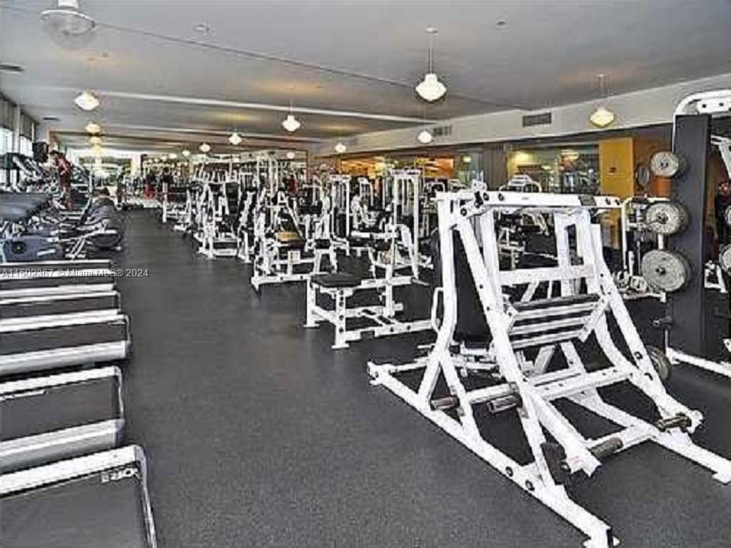 1000 West Ave PH-05, Miami Beach, Florida 33139, 1 Bedroom Bedrooms, ,1 BathroomBathrooms,Residentiallease,For Rent,1000 West Ave PH-05,A11502367