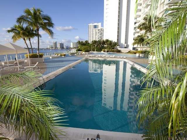 1000 West Ave PH-05, Miami Beach, Florida 33139, 1 Bedroom Bedrooms, ,1 BathroomBathrooms,Residentiallease,For Rent,1000 West Ave PH-05,A11502367