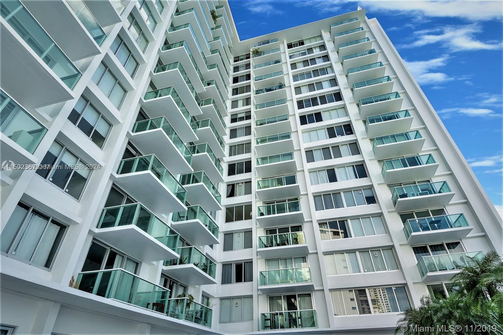 1000 West Ave PH-05, Miami Beach, Florida 33139, 1 Bedroom Bedrooms, ,1 BathroomBathrooms,Residentiallease,For Rent,1000 West Ave PH-05,A11502367