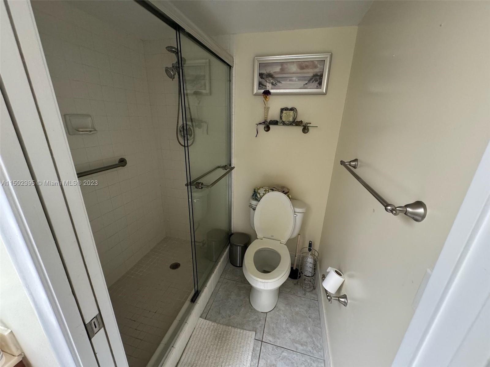 1000 125th Ave, Pembroke Pines, FL, 33027 United States, 2 Bedrooms Bedrooms, ,2 BathroomsBathrooms,Residential,For Sale,125th Ave,A11502395