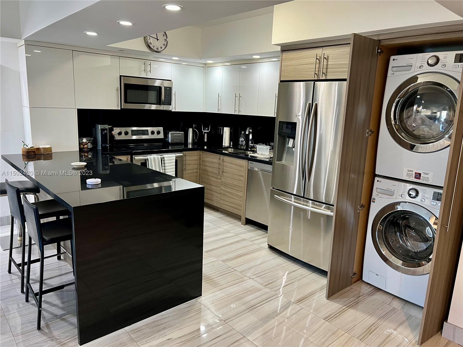 19370 Collins Ave 426, Sunny Isles Beach, Florida 33160, 3 Bedrooms Bedrooms, ,2 BathroomsBathrooms,Residential,For Sale,19370 Collins Ave 426,A11502420