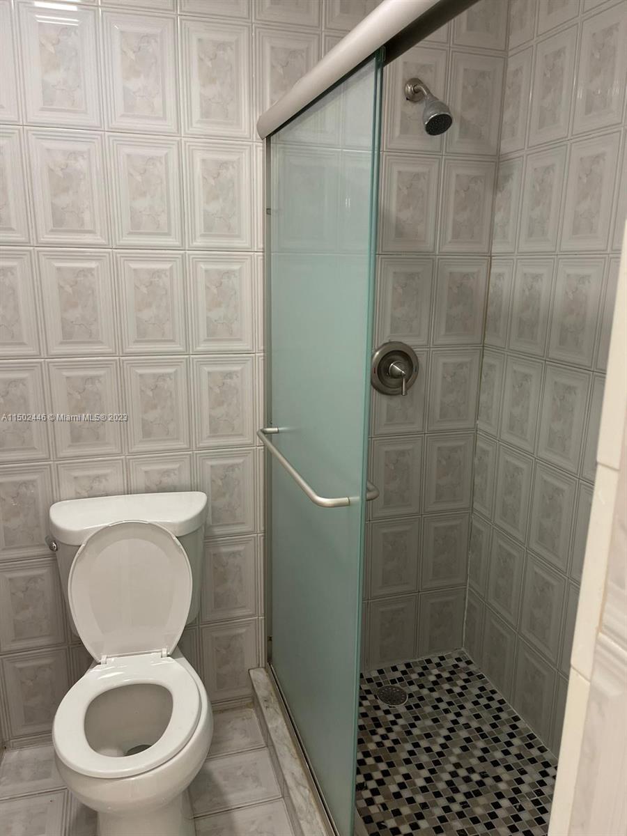 8450 SW 154th Cir Ct 204, Miami, Florida 33193, 3 Bedrooms Bedrooms, ,2 BathroomsBathrooms,Residentiallease,For Rent,8450 SW 154th Cir Ct 204,A11502446