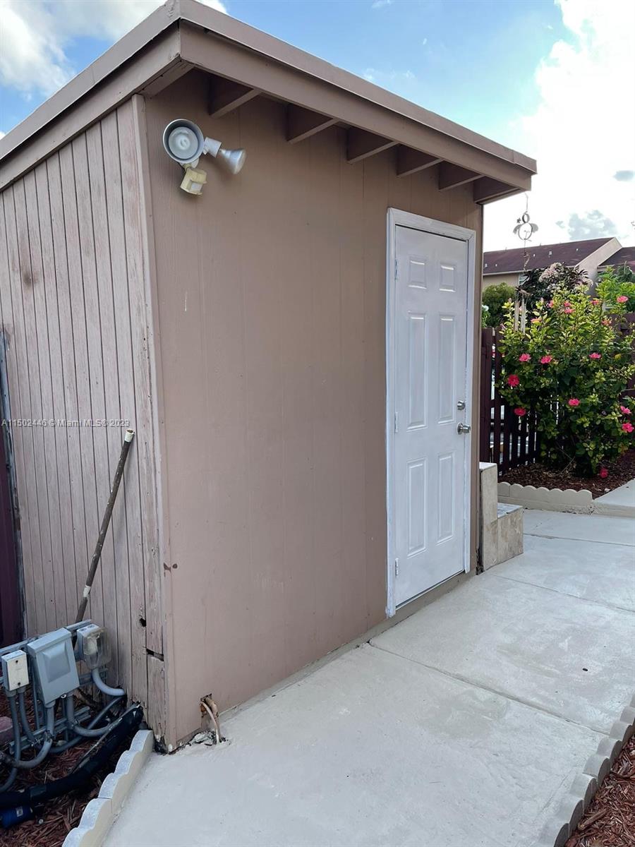 8450 SW 154th Cir Ct 204, Miami, Florida 33193, 3 Bedrooms Bedrooms, ,2 BathroomsBathrooms,Residentiallease,For Rent,8450 SW 154th Cir Ct 204,A11502446