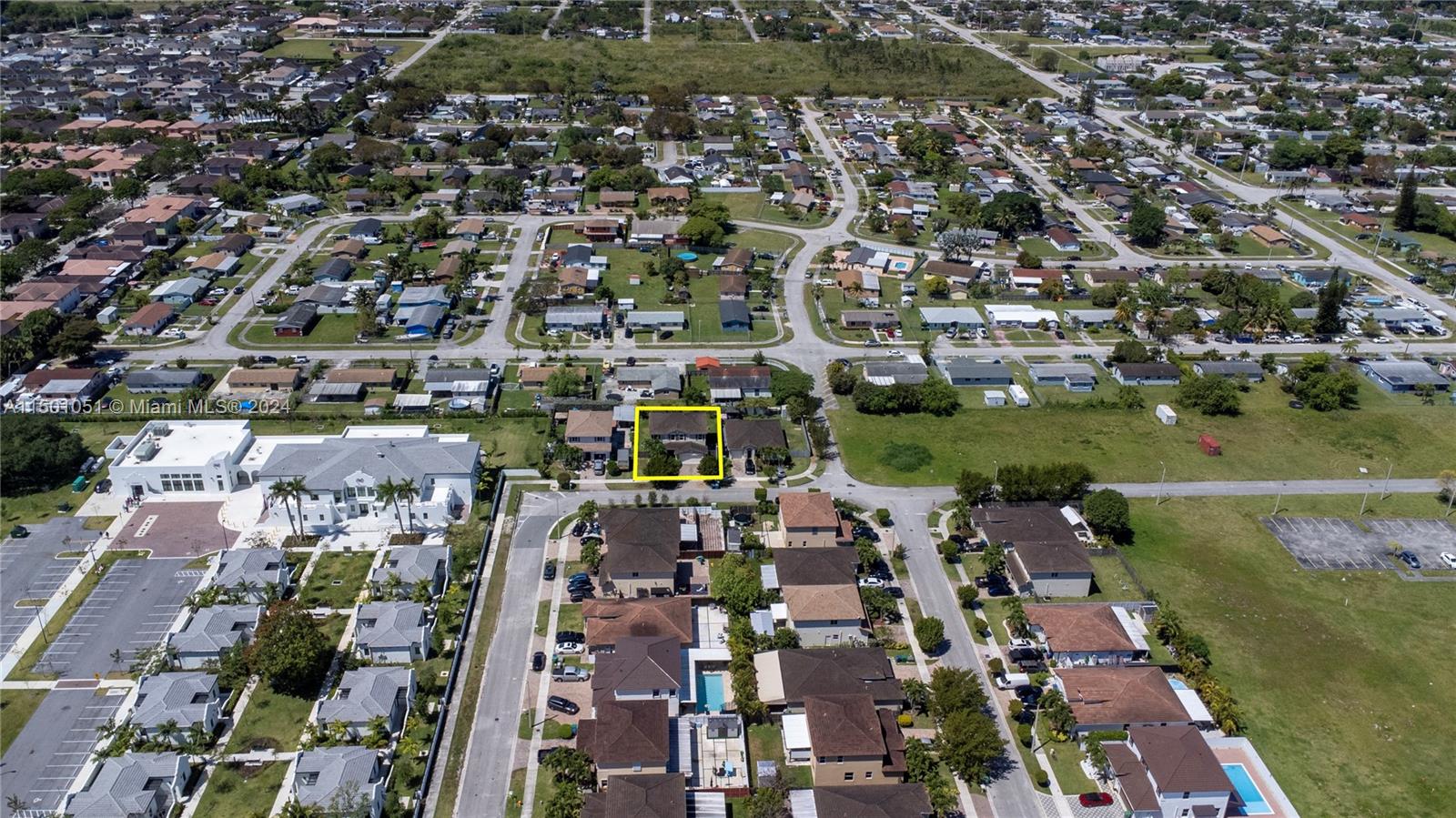 22632 SW 112th Pl, Miami, Florida 33170, 4 Bedrooms Bedrooms, ,2 BathroomsBathrooms,Residential,For Sale,22632 SW 112th Pl,A11501051