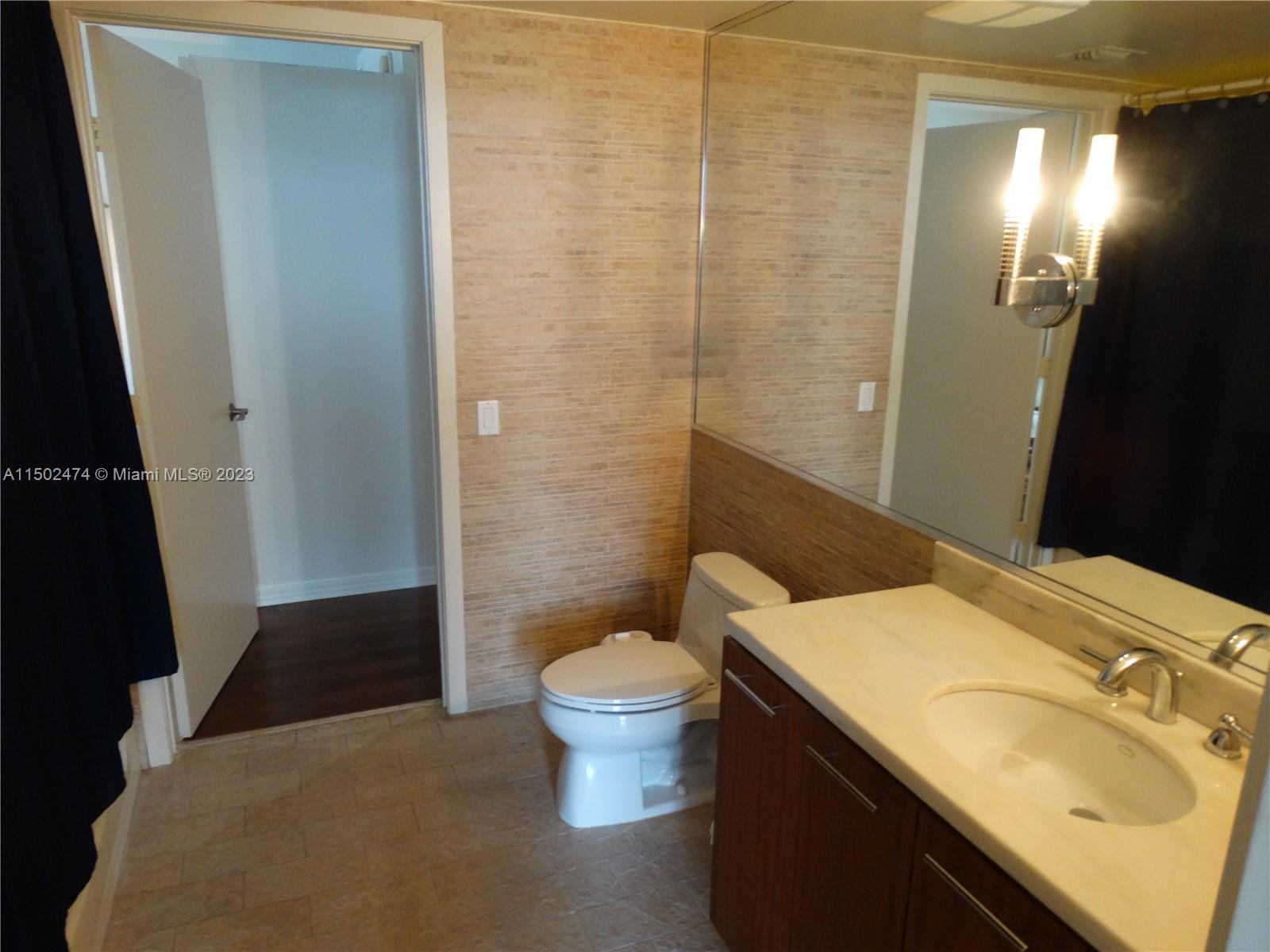 50 Biscayne Blvd 612, Miami, Florida 33132, 1 Bedroom Bedrooms, ,1 BathroomBathrooms,Residentiallease,For Rent,50 Biscayne Blvd 612,A11502474
