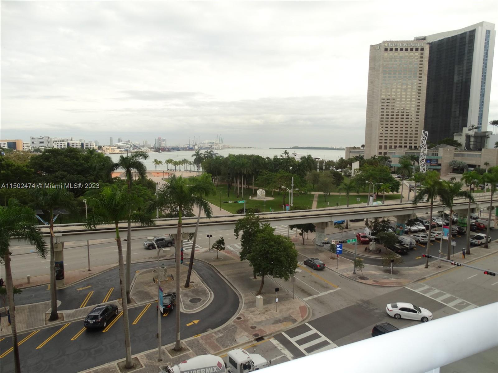 50 Biscayne Blvd 612, Miami, Florida 33132, 1 Bedroom Bedrooms, ,1 BathroomBathrooms,Residentiallease,For Rent,50 Biscayne Blvd 612,A11502474