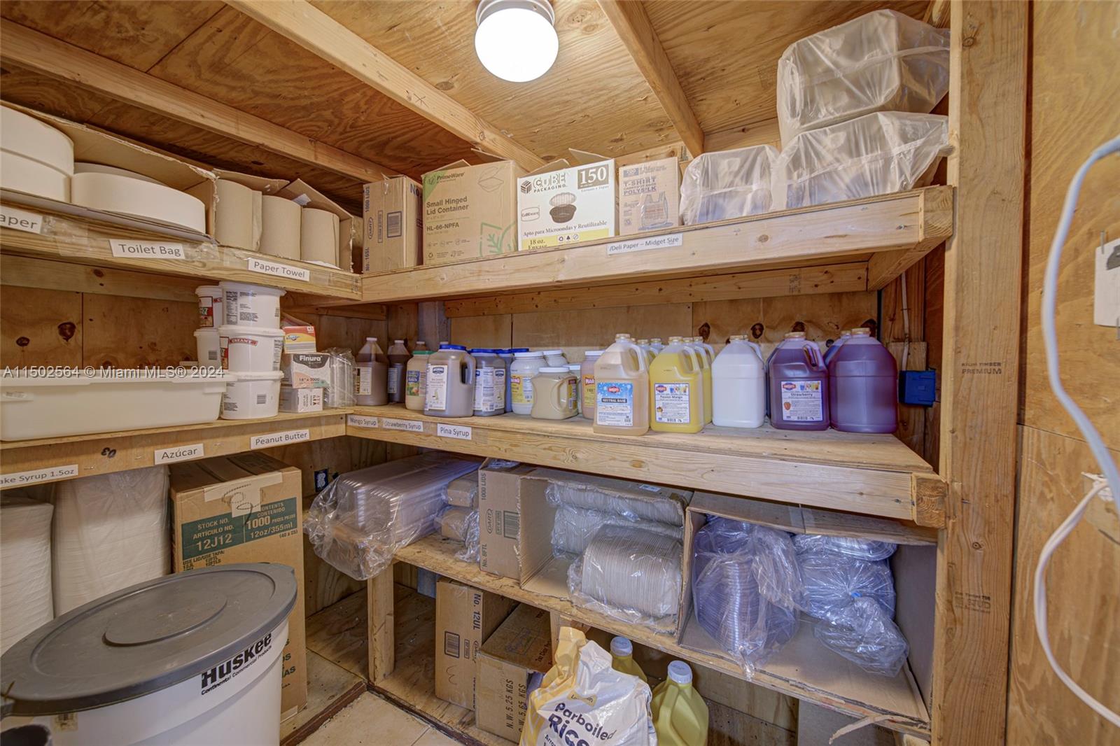 Restaurant with Real Estate Included For Sale in M, Miami, Florida 33167, ,Businessopportunity,For Sale,Restaurant with Real Estate Included For Sale in M,A11502564