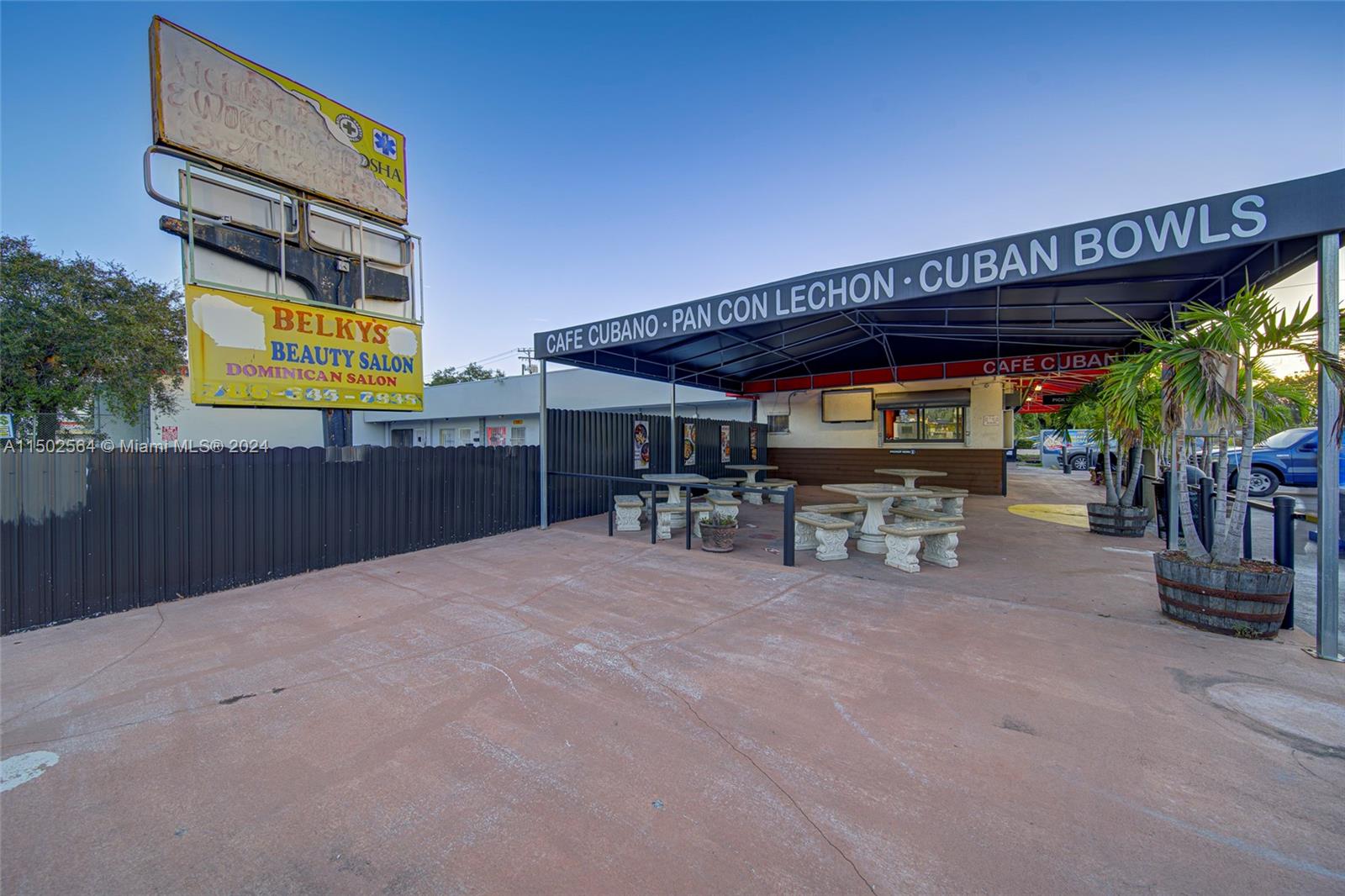 Restaurant with Real Estate Included For Sale in M, Miami, Florida 33167, ,Businessopportunity,For Sale,Restaurant with Real Estate Included For Sale in M,A11502564