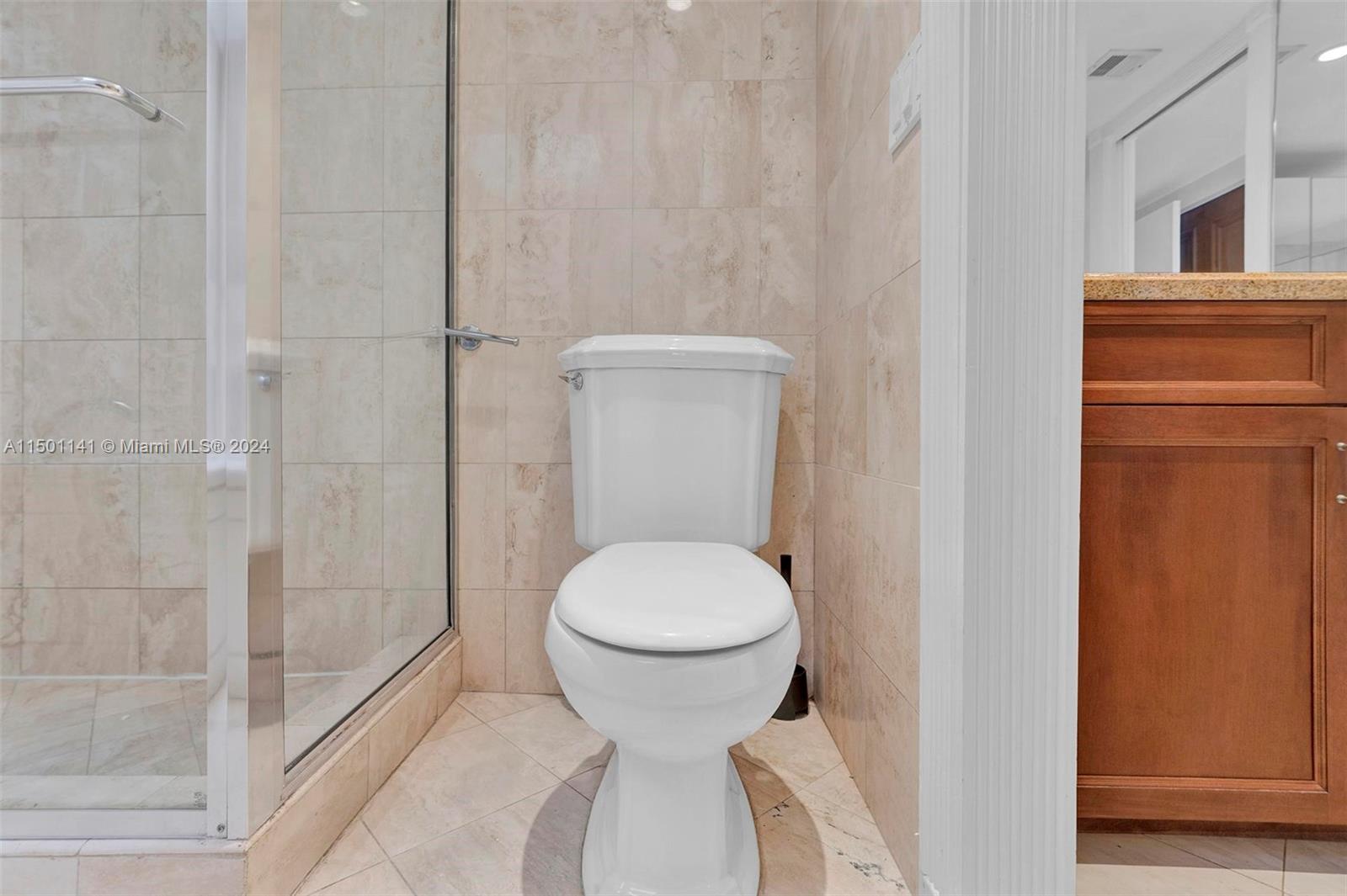 4000 NE 168th St PH3A, North Miami Beach, Florida 33160, 2 Bedrooms Bedrooms, ,2 BathroomsBathrooms,Residentiallease,For Rent,4000 NE 168th St PH3A,A11501141