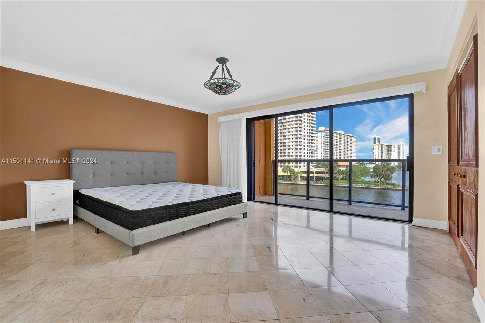 4000 NE 168th St PH3A, North Miami Beach, Florida 33160, 2 Bedrooms Bedrooms, ,2 BathroomsBathrooms,Residentiallease,For Rent,4000 NE 168th St PH3A,A11501141