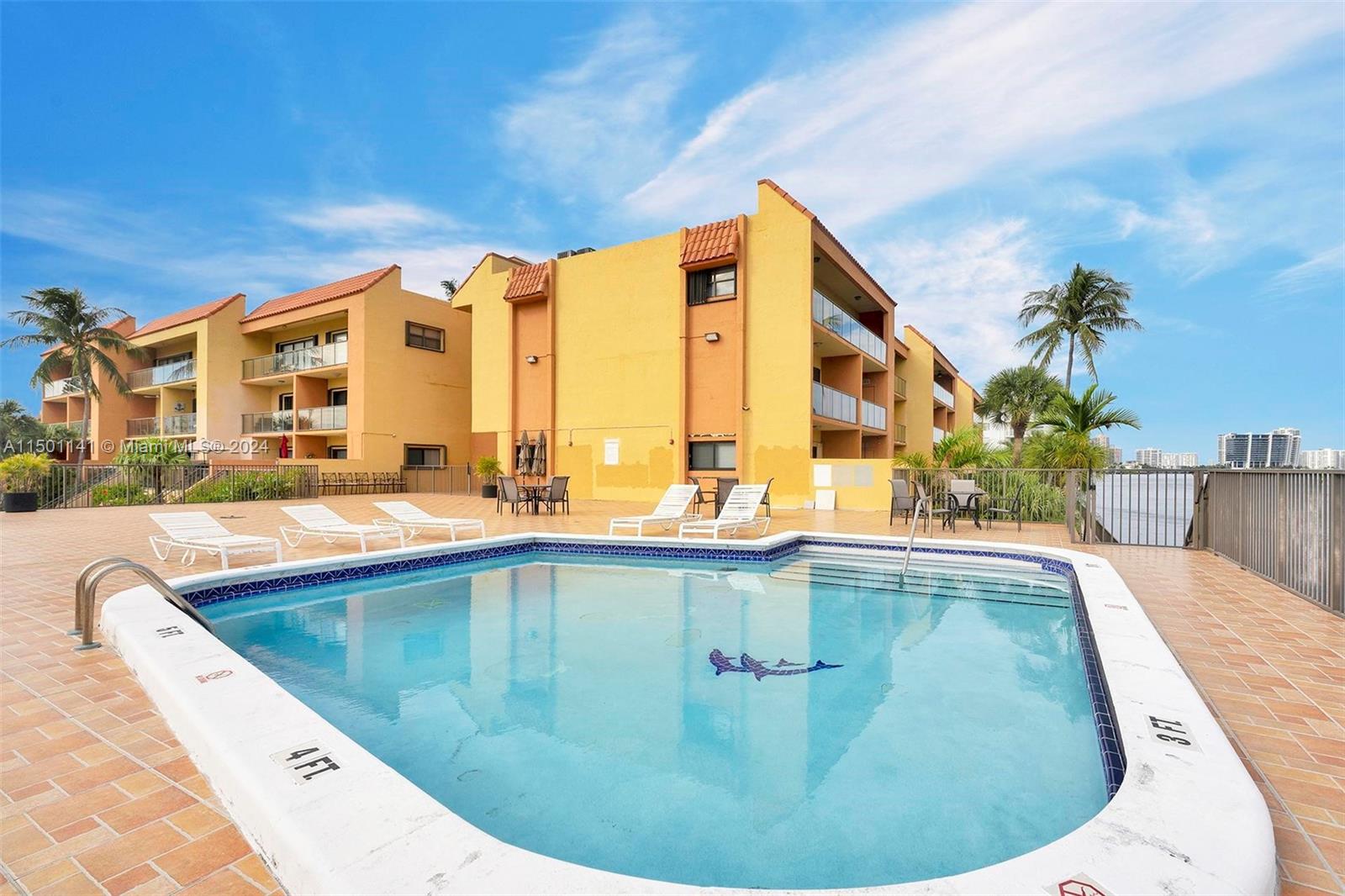 4000 NE 168th St PH3A, North Miami Beach, Florida 33160, 2 Bedrooms Bedrooms, ,2 BathroomsBathrooms,Residentiallease,For Rent,4000 NE 168th St PH3A,A11501141