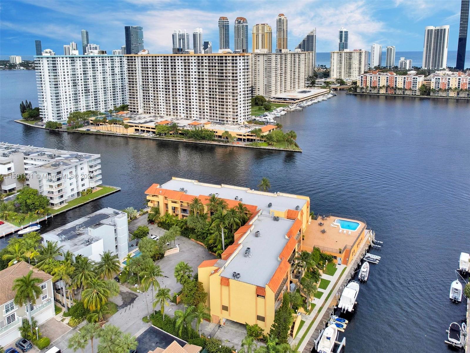 4000 NE 168th St PH3A, North Miami Beach, Florida 33160, 2 Bedrooms Bedrooms, ,2 BathroomsBathrooms,Residentiallease,For Rent,4000 NE 168th St PH3A,A11501141