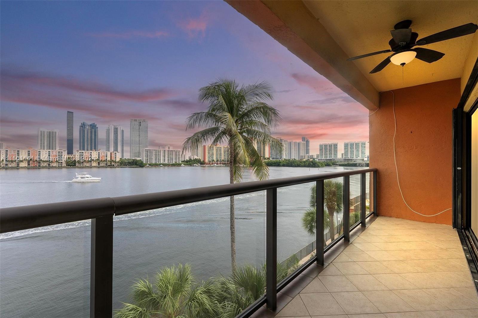 4000 NE 168th St PH3A, North Miami Beach, Florida 33160, 2 Bedrooms Bedrooms, ,2 BathroomsBathrooms,Residentiallease,For Rent,4000 NE 168th St PH3A,A11501141