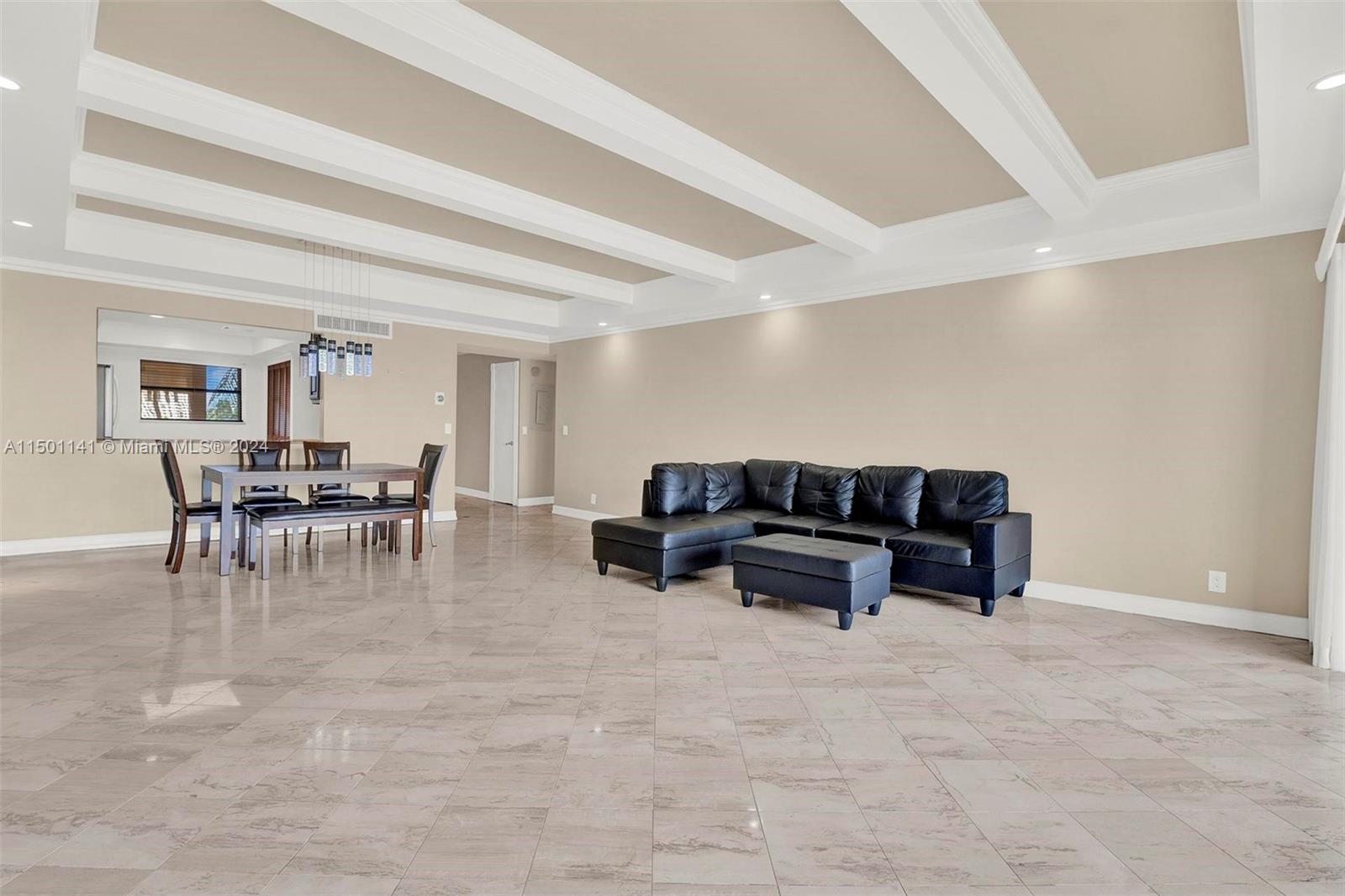 4000 NE 168th St PH3A, North Miami Beach, Florida 33160, 2 Bedrooms Bedrooms, ,2 BathroomsBathrooms,Residentiallease,For Rent,4000 NE 168th St PH3A,A11501141