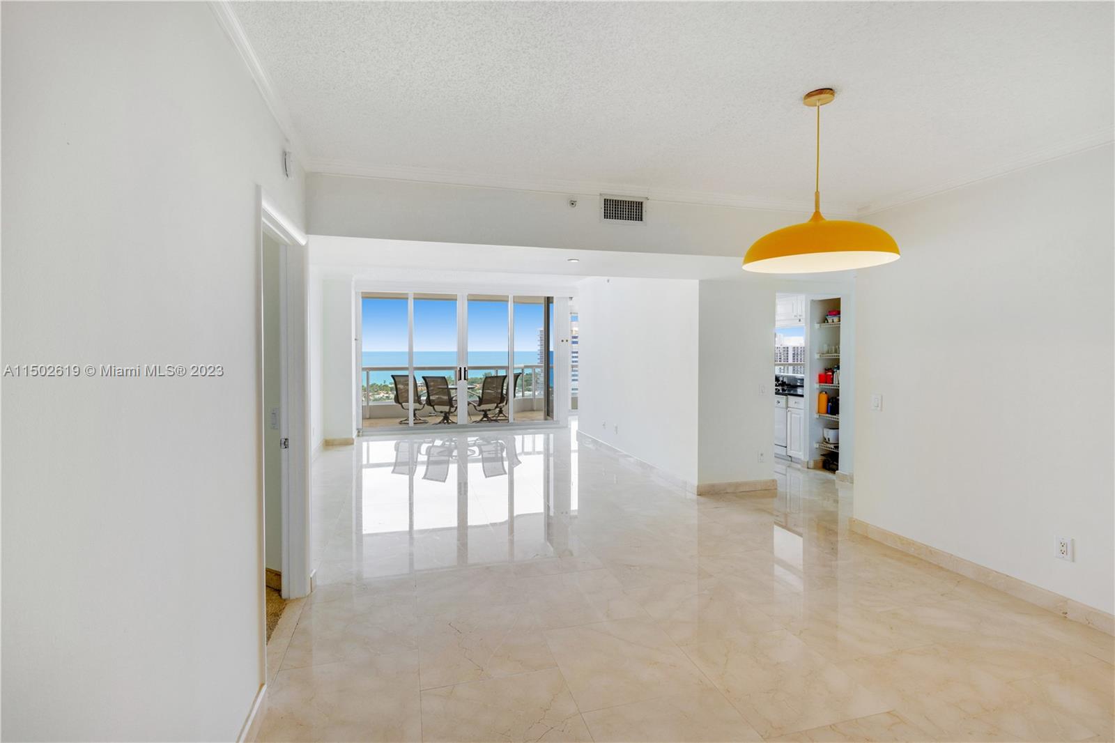 21055 Yacht club dr, Aventura, FL, 33180 United States, 2 Bedrooms Bedrooms, ,2 BathroomsBathrooms,Residential,For Sale,Yacht club dr,A11502619