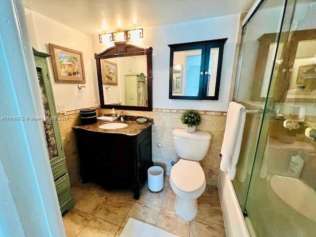 6886 Kendall Dr, Pinecrest, FL, 33156 United States, 2 Bedrooms Bedrooms, ,2 BathroomsBathrooms,Residential,For Sale,Kendall Dr,A11496572