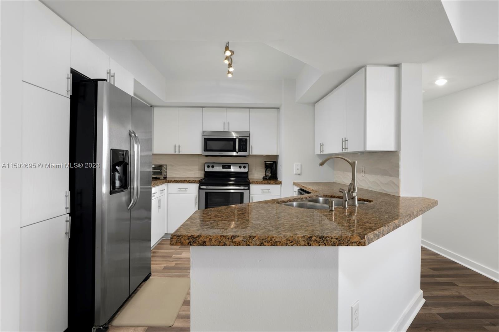 1800 Sunset Harbour Dr 1208, Miami Beach, Florida 33139, 2 Bedrooms Bedrooms, ,2 BathroomsBathrooms,Residentiallease,For Rent,1800 Sunset Harbour Dr 1208,A11502695