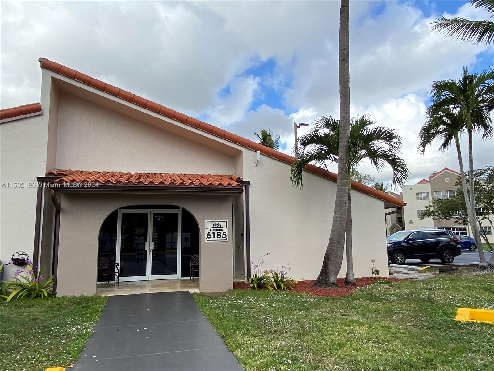 6045 NW 186th St 117, Hialeah, Florida 33015, 2 Bedrooms Bedrooms, ,2 BathroomsBathrooms,Residentiallease,For Rent,6045 NW 186th St 117,A11502496