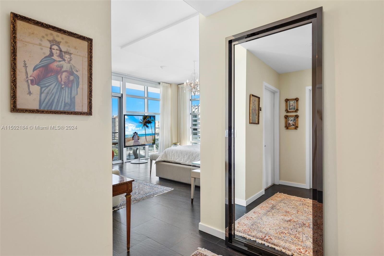 ENTRY TO MASTER BEDROOM