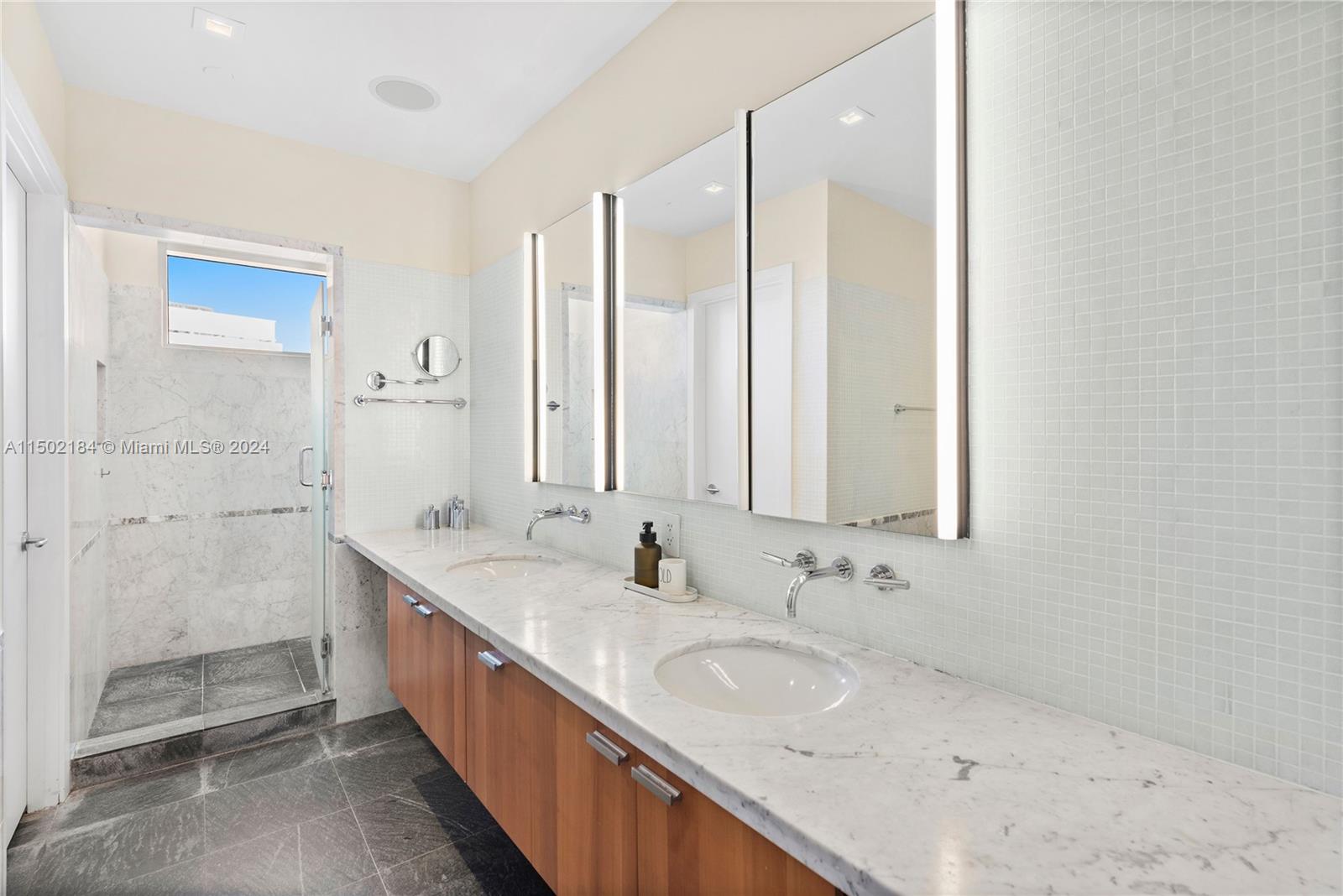 6101 Aqua Ave PH11A, Miami Beach, Florida 33141, 4 Bedrooms Bedrooms, ,5 BathroomsBathrooms,Residential,For Sale,6101 Aqua Ave PH11A,A11502184