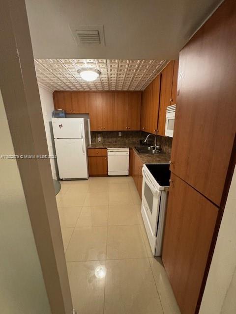 1833 S Ocean Dr 407, Hallandale Beach, Florida 33009, 2 Bedrooms Bedrooms, ,2 BathroomsBathrooms,Residentiallease,For Rent,1833 S Ocean Dr 407,A11502879