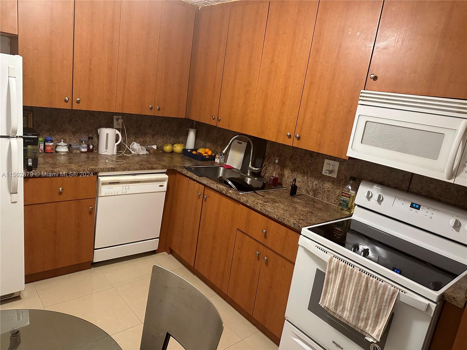 1833 S Ocean Dr 407, Hallandale Beach, Florida 33009, 2 Bedrooms Bedrooms, ,2 BathroomsBathrooms,Residentiallease,For Rent,1833 S Ocean Dr 407,A11502879