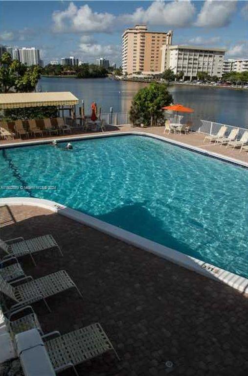 1833 S Ocean Dr 407, Hallandale Beach, Florida 33009, 2 Bedrooms Bedrooms, ,2 BathroomsBathrooms,Residentiallease,For Rent,1833 S Ocean Dr 407,A11502879