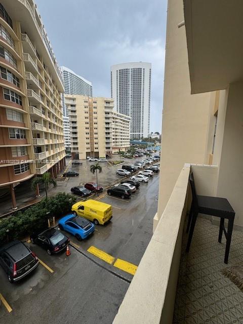 1833 S Ocean Dr 407, Hallandale Beach, Florida 33009, 2 Bedrooms Bedrooms, ,2 BathroomsBathrooms,Residentiallease,For Rent,1833 S Ocean Dr 407,A11502879