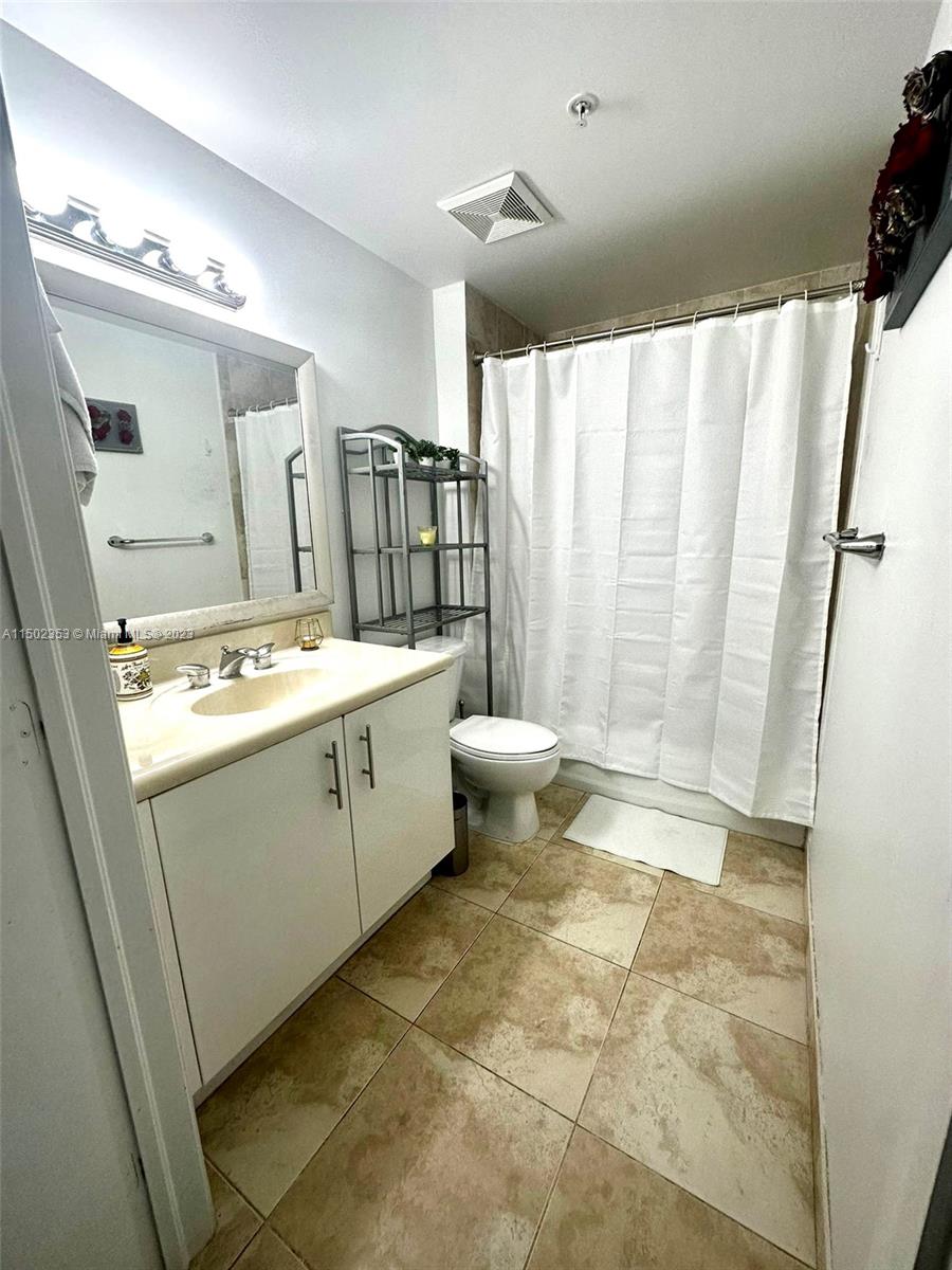 7900 Harbor Island Dr 610, North Bay Village, Florida 33141, 2 Bedrooms Bedrooms, ,2 BathroomsBathrooms,Residential,For Sale,7900 Harbor Island Dr 610,A11502353