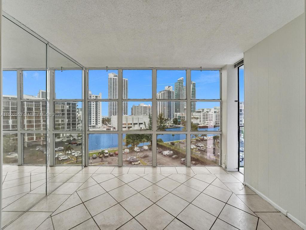 800 Parkview Dr 826, Hallandale Beach, Florida 33009, 1 Bedroom Bedrooms, ,1 BathroomBathrooms,Residential,For Sale,800 Parkview Dr 826,A11502852