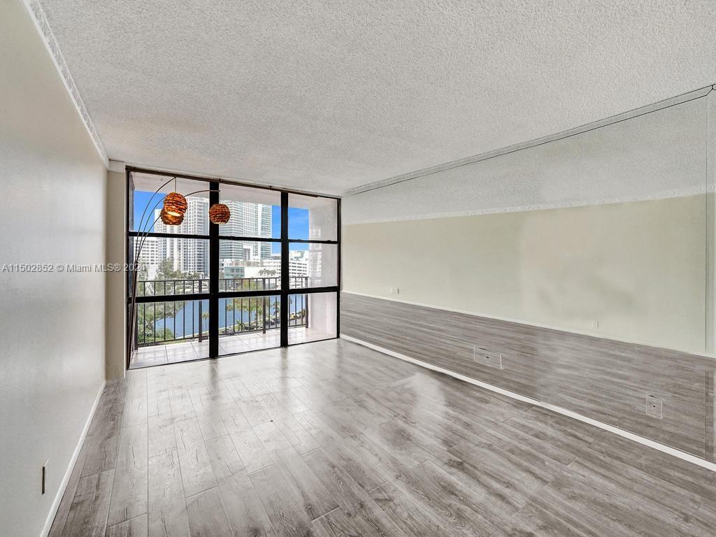 800 Parkview Dr 826, Hallandale Beach, Florida 33009, 1 Bedroom Bedrooms, ,1 BathroomBathrooms,Residential,For Sale,800 Parkview Dr 826,A11502852
