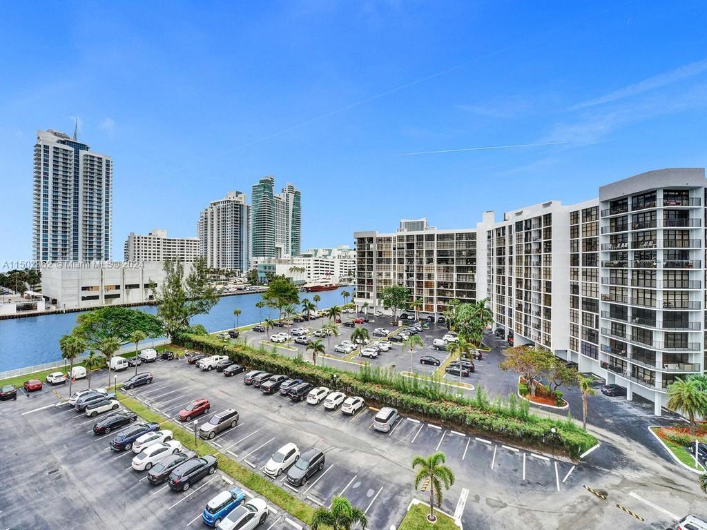 800 Parkview Dr 826, Hallandale Beach, Florida 33009, 1 Bedroom Bedrooms, ,1 BathroomBathrooms,Residential,For Sale,800 Parkview Dr 826,A11502852