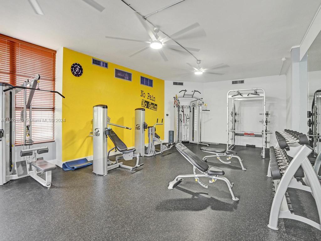 800 Parkview Dr 826, Hallandale Beach, Florida 33009, 1 Bedroom Bedrooms, ,1 BathroomBathrooms,Residential,For Sale,800 Parkview Dr 826,A11502852