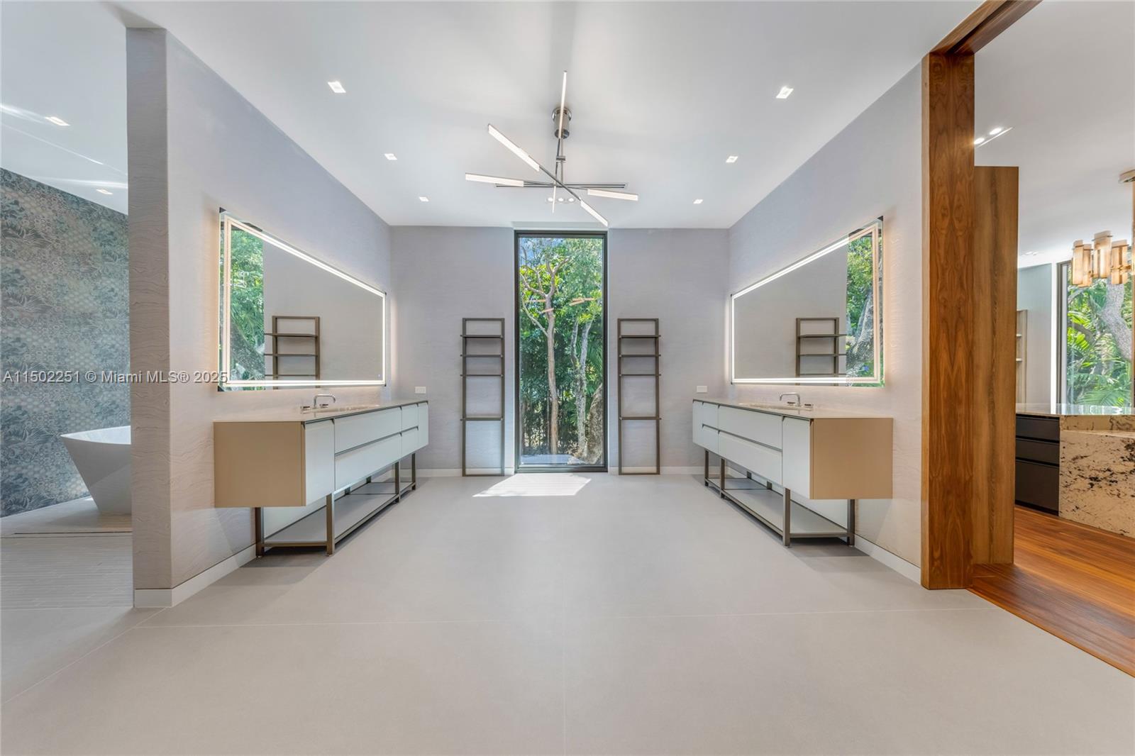 5245 Oak Lane, Coral Gables, Florida 33156, 8 Bedrooms Bedrooms, ,9 BathroomsBathrooms,Residential,For Sale,5245 Oak Lane,A11502251